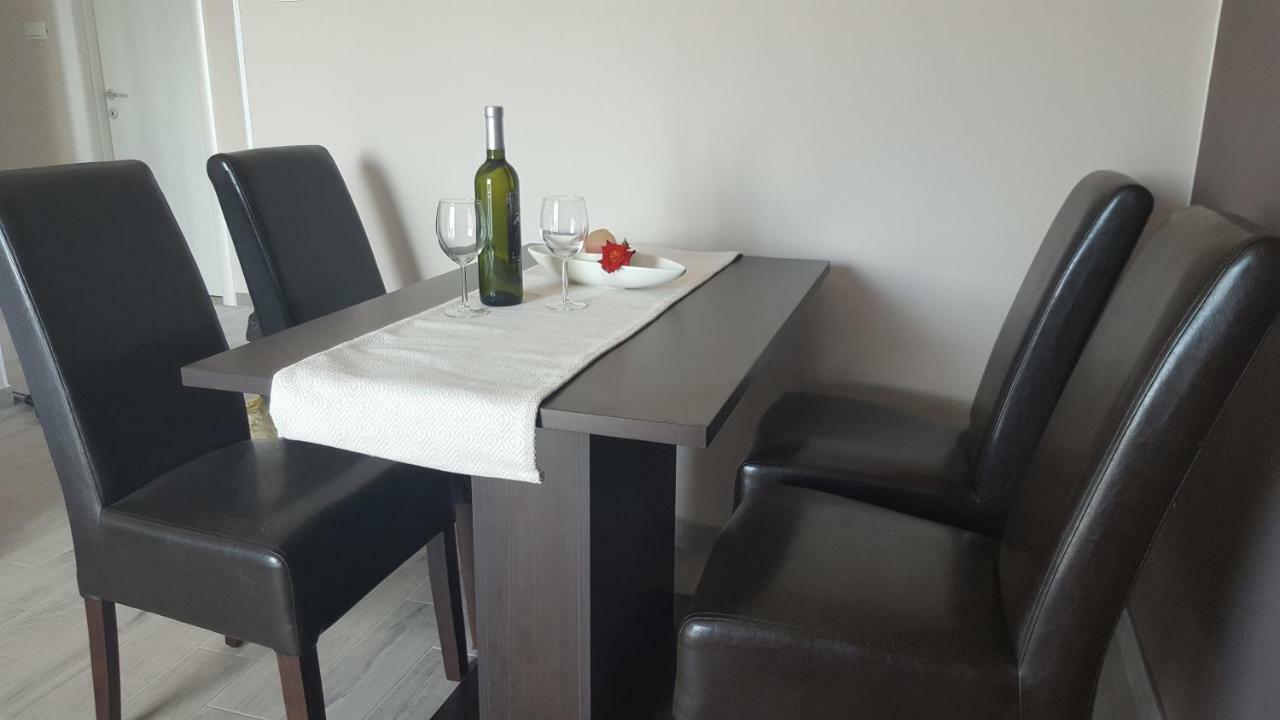 Luna Apartment Pula Exterior photo